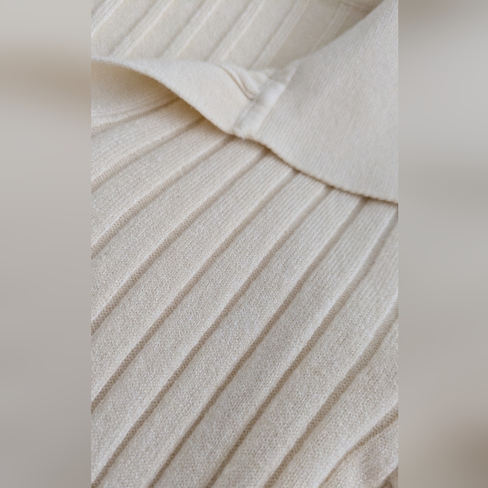 Commense Cream Ribbed Knit Sweater - Picture 4 of 6